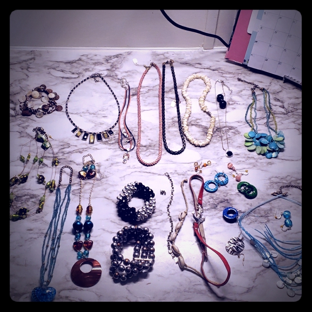 Costume jewelry lot